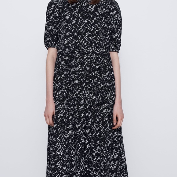 Dress With Ruching - Picture 5 of 5